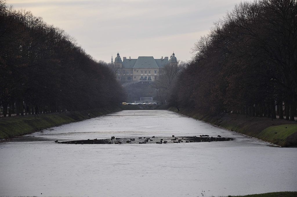 Ujazdow castle - warsaw guide